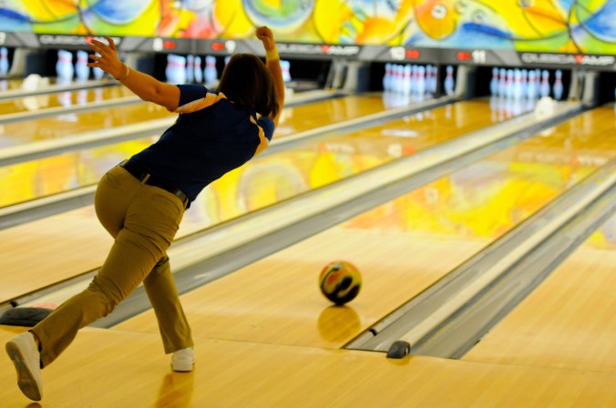 bowling-696132_1920