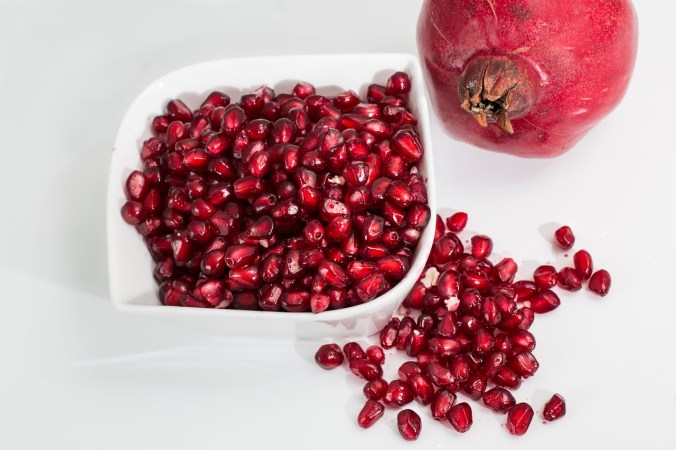 pomegranate-3259170_1280